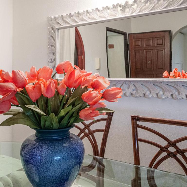 Blue Apartment - by And Service - Appartamento Premium con 3 Camere da Letto e Balcone - 8