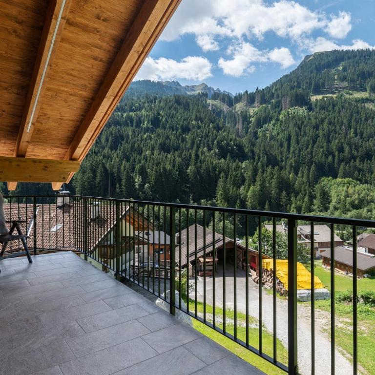 Mountain Chalet Tribulaun Pflersch - Two-Bedroom Deluxe Apartment with Garden View - 8
