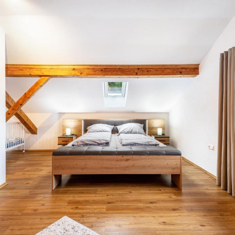 Ferienwohnung am Silberberg - Appartement 3 Chambres Premium avec Balcon - 17