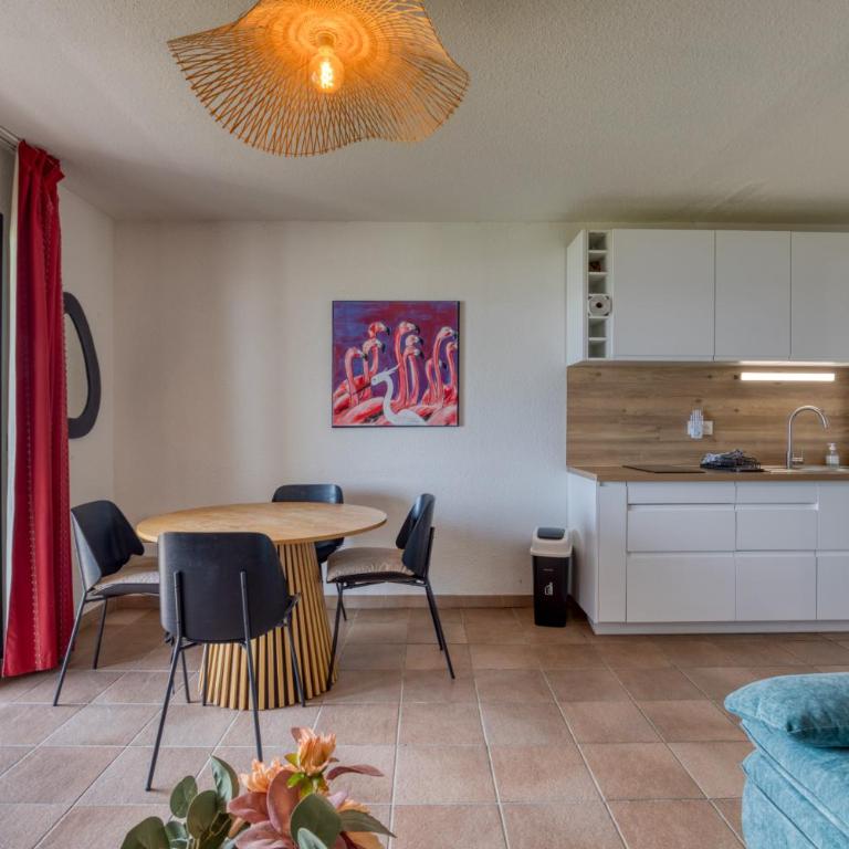 Appartement les pieds dans l'eau - Studio Apartment with Sea View - 5