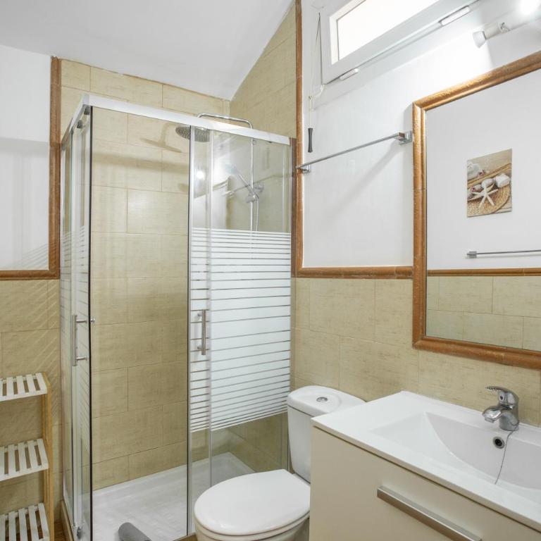 Green Oasis Club - Habitación Cuádruple con ducha - 11