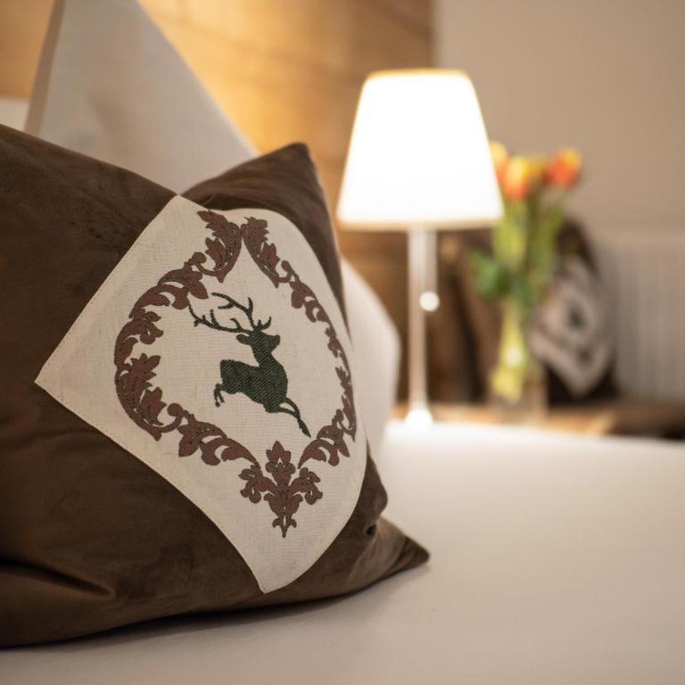 Fuchswirt Kelchsau - Dreibettzimmer mit Dusche - 6