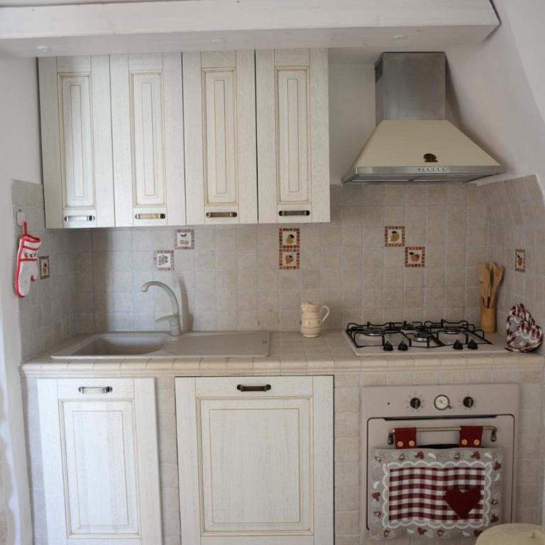 Trullo Vito with pool - Three-Bedroom House - 7