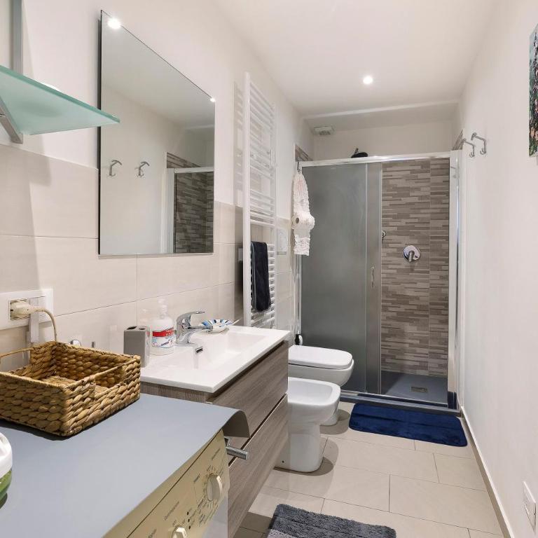 Smart Home Loano - Appartamento con doccia - 15