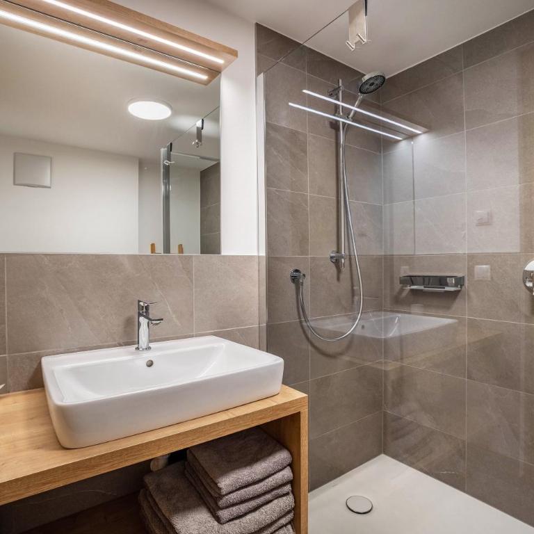 Residence Linderhof - Apartamento Deluxe de 2 dormitorios con vistas al jardín - 13