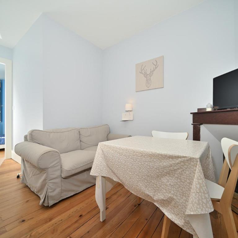 Le Clos du Casino - Appartement Supérieur - Vue sur Ville - 5