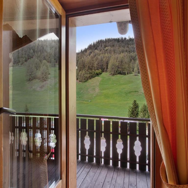 Bait dal Cucù App Canton - Appartamento Deluxe con 2 Camere da Letto e Vista Giardino - 15