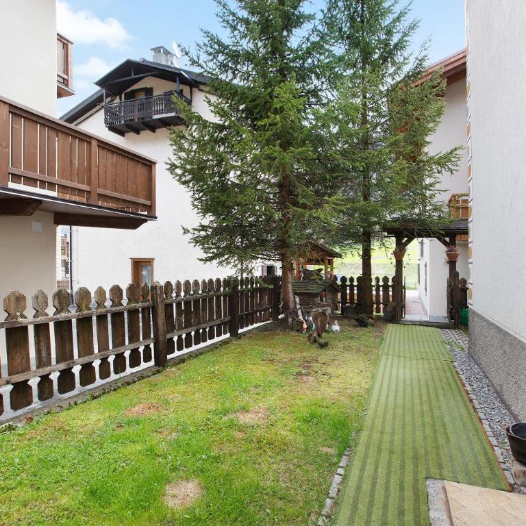 Bait dal Cucù App Canton - Appartamento Deluxe con 2 Camere da Letto e Vista Giardino - 27