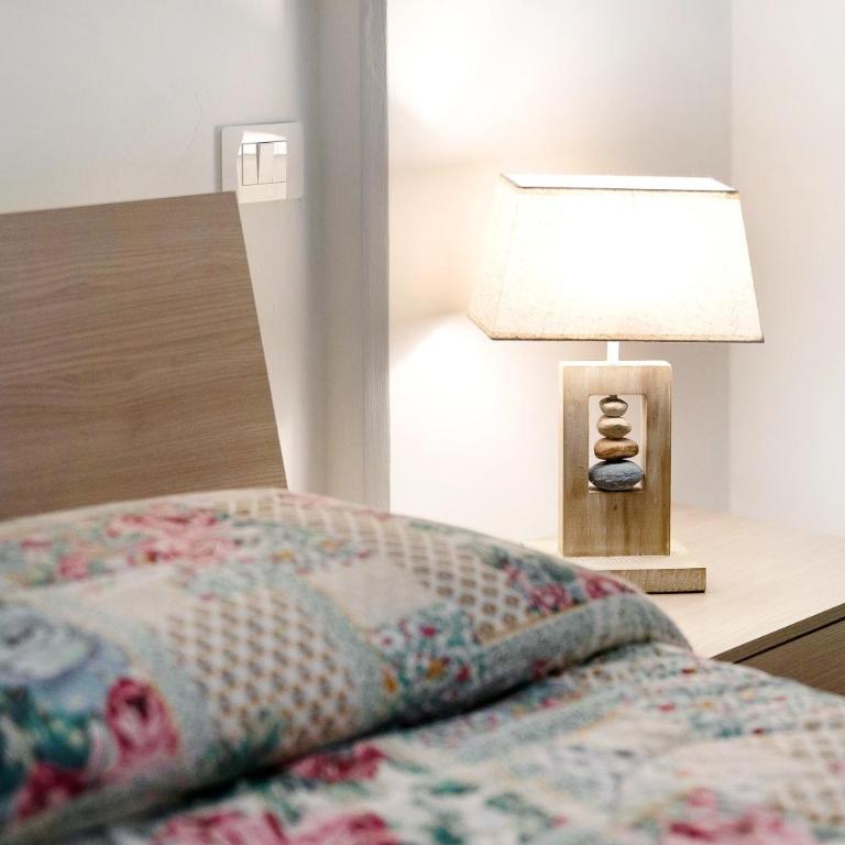 Casa Febe - Appartamento Deluxe con 2 Camere da Letto e Balcone - 2