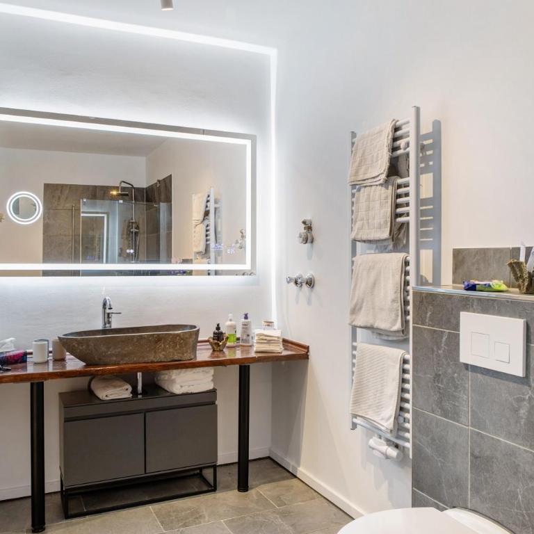 Cryo Ix Ferienwohnung - Superior Apartment mit Stadtblick - 14
