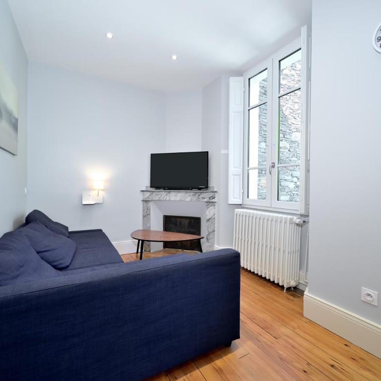 Le Clos du Casino - Two-Bedroom Deluxe Apartment with Garden View - 2