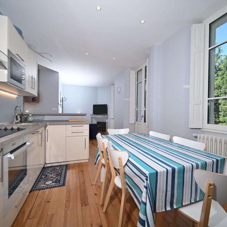 Le Clos du Casino - Two-Bedroom Deluxe Apartment with Garden View - 4