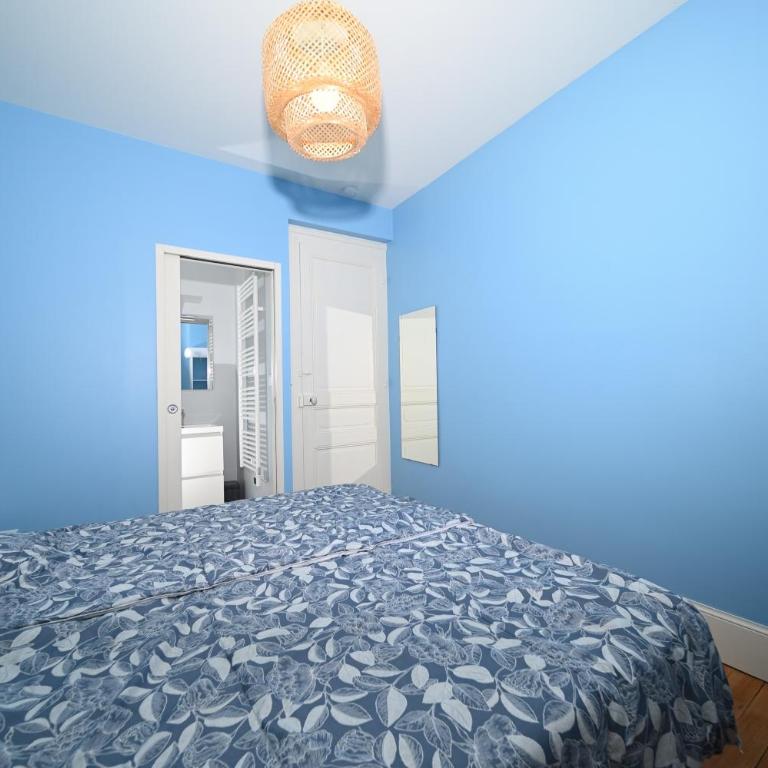 Le Clos du Casino - Two-Bedroom Deluxe Apartment with Garden View - 12