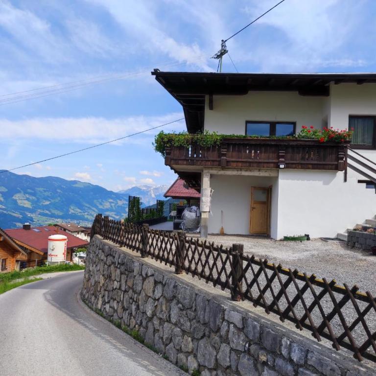 Ferienwohnung Zillertalblick - Deluxe-Apartment mit 2 Schlafzimmern und Gartenblick - 5