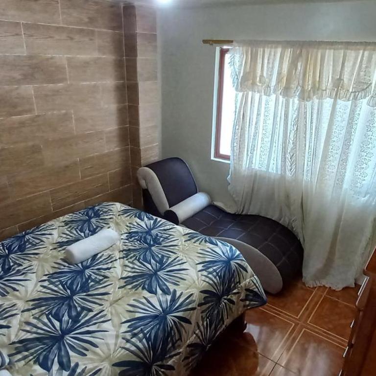 Hospedaje Dante - Four-Bedroom House - 4