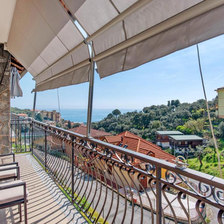 Due passi dal mare tra gli ulivi - Two-Bedroom Deluxe Apartment with Ocean View - 20
