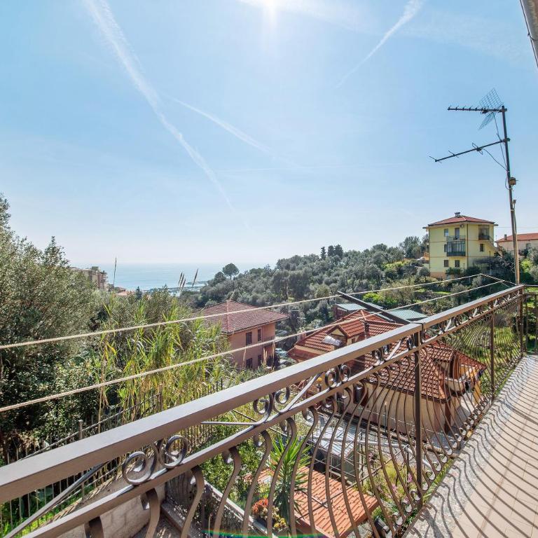 Due passi dal mare tra gli ulivi - Two-Bedroom Deluxe Apartment with Ocean View - 5