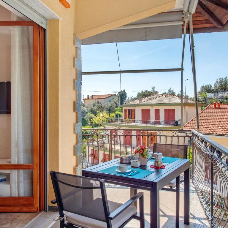 Due passi dal mare tra gli ulivi - Two-Bedroom Deluxe Apartment with Ocean View - 18