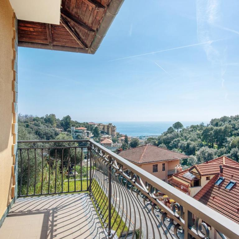 Due passi dal mare tra gli ulivi - Two-Bedroom Deluxe Apartment with Ocean View - 6