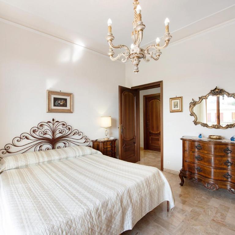 Due passi dal mare tra gli ulivi - Two-Bedroom Deluxe Apartment with Ocean View - 12