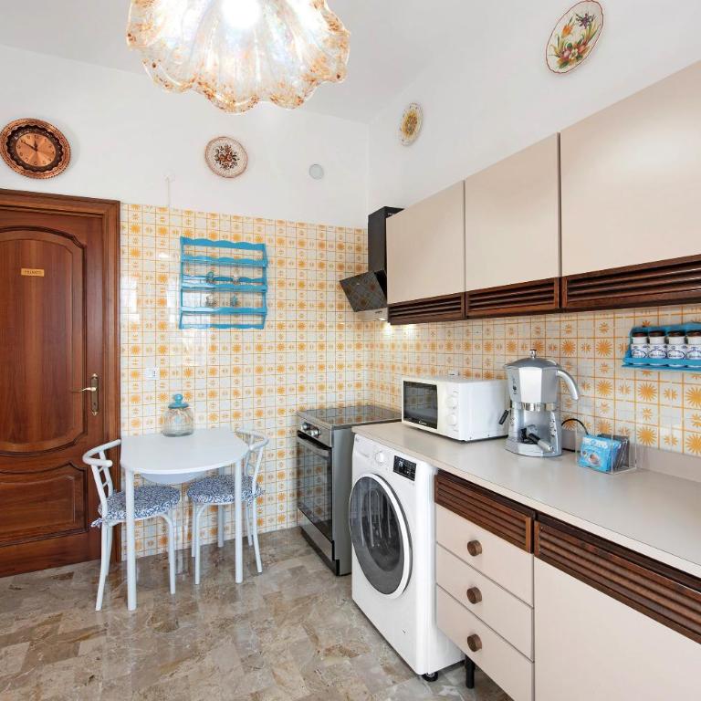Due passi dal mare tra gli ulivi - Two-Bedroom Deluxe Apartment with Ocean View - 24