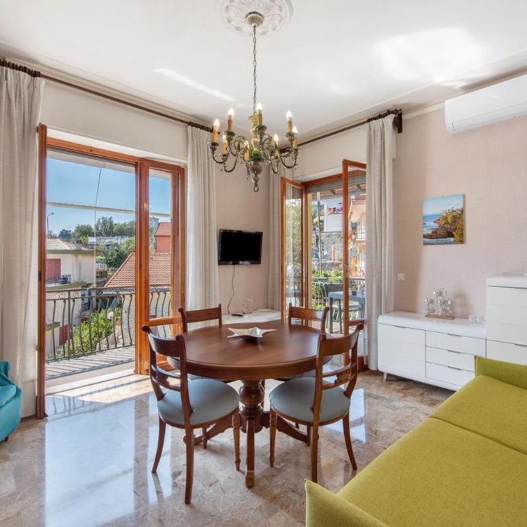 Due passi dal mare tra gli ulivi - Two-Bedroom Deluxe Apartment with Ocean View - 1
