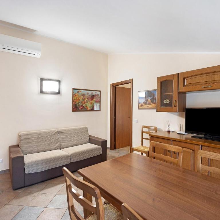 Virginia Agriturismo La Scuderia - Appartamento Deluxe con 2 Camere da Letto e Vista Giardino - 3