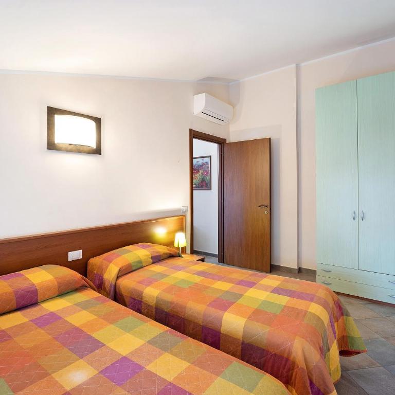 Virginia Agriturismo La Scuderia - Appartamento Deluxe con 2 Camere da Letto e Vista Giardino - 10