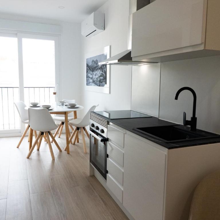 Castle Hill Apartments Alicante - One-Bedroom Apartment - 11