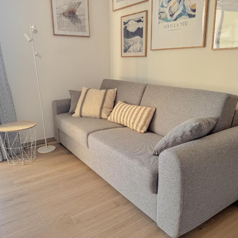 Aurora, magnifique, classé 3 étoiles, 6 personnes, accès direct plage, parking privé, vue mer à travers la pinède - Appartement 2 Chambres - 13