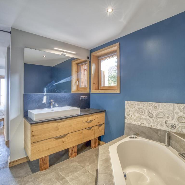 Chalet face au Mont Blanc wellnes - Chalet - 25