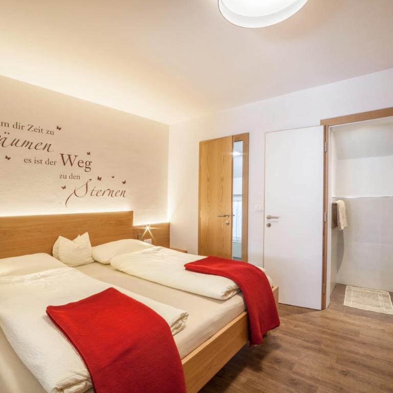 Schnitzer Ferienwohnung Anemone - Appartement 1 Chambre - Vue sur Jardin - 2