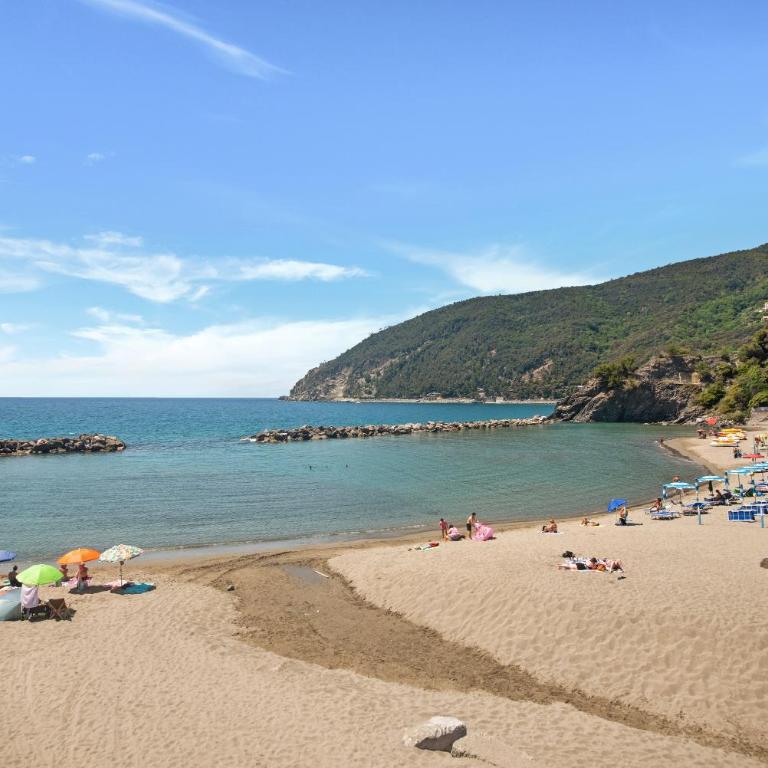Un'oasi al Mare - Appartamento Deluxe con 2 Camere da Letto e Vista Giardino - 27