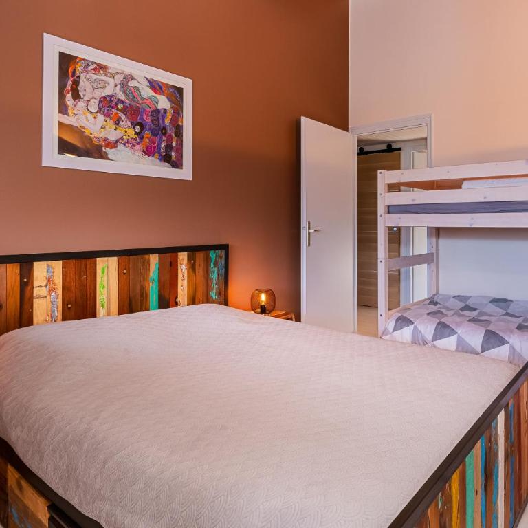 Maison avec Piscine, Spa et Jacuzzi - Maison de Vacances - 13