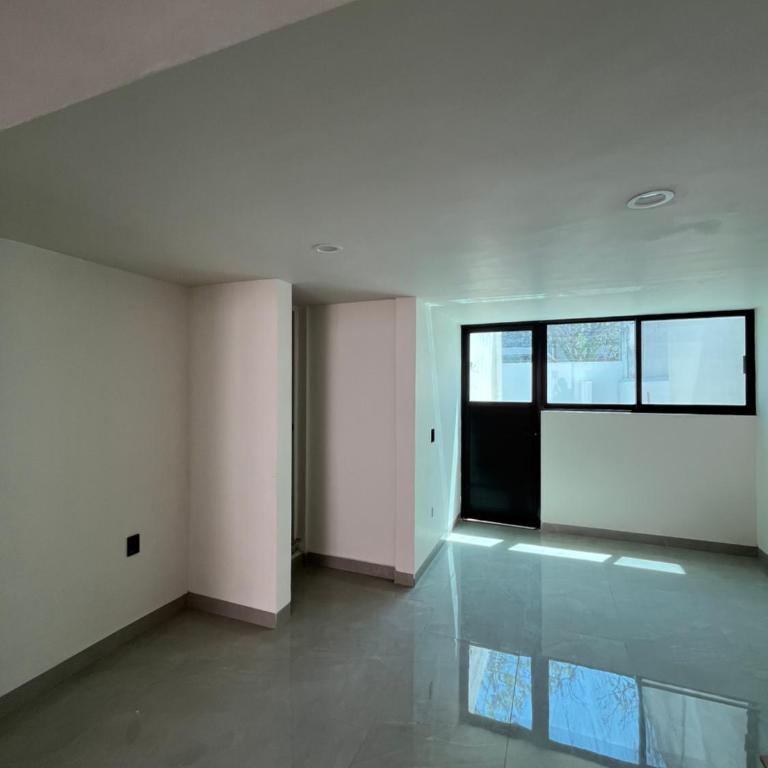 Bonito espacio de habitación con terraza, cocina y baño privado en Casa Oasis Malvas - World Cup visitors welcome! - One-Bedroom Apartment - 32