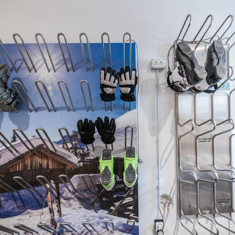 Kuenz Dolomites App 5 - Deluxe-Apartment mit 2 Schlafzimmern und Gartenblick - 14