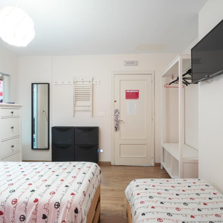 Life Magenta Gijón - Habitación Triple con vistas a la ciudad - 1