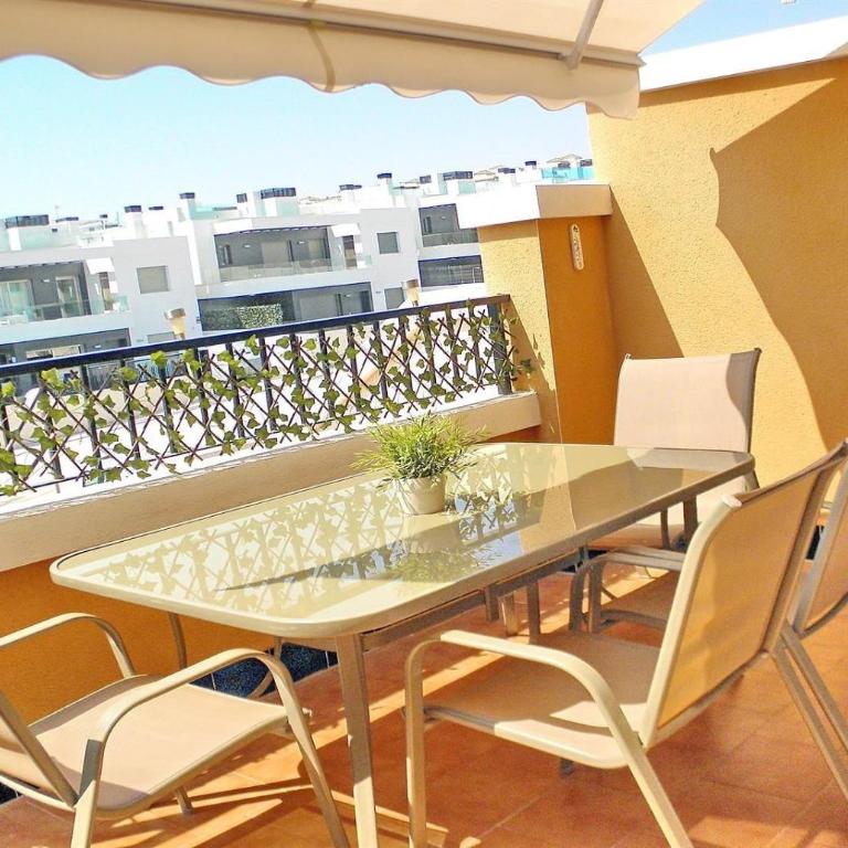 Apartment with large roof solarium - Apartamento Deluxe de 2 dormitorios con balcón - 3