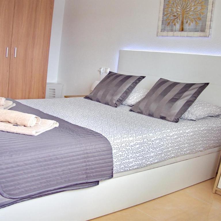 Apartment with large roof solarium - Apartamento Deluxe de 2 dormitorios con balcón - 10