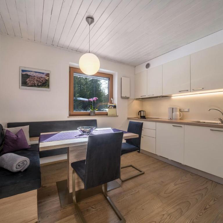 Ferienwohnung Kesselberg Edelweiss - Superior Apartment mit 1 Schlafzimmer und Balkon - 3