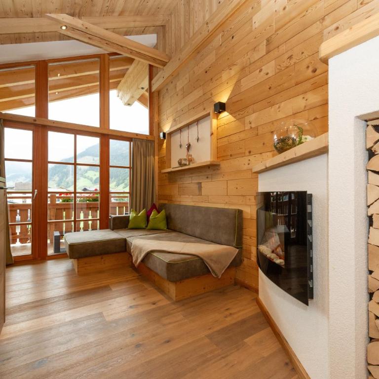 Blockhaus Ganschitter Großarl - Deluxe-Apartment mit 2 Schlafzimmern und Gartenblick - 3