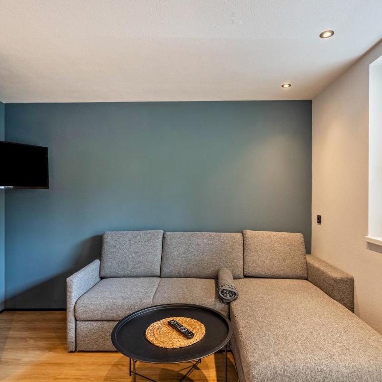 Luisalle Top 5 - Deluxe Apartment mit Balkon und 2 Schlafzimmern - 7