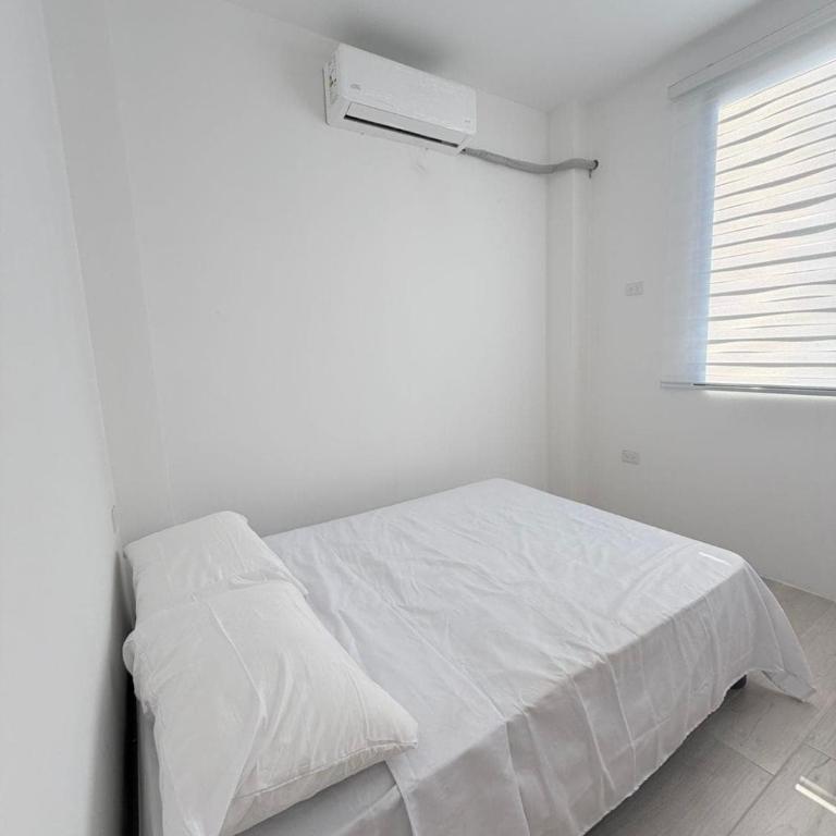 Vive Manta como nunca antes! - Three-Bedroom House - 5