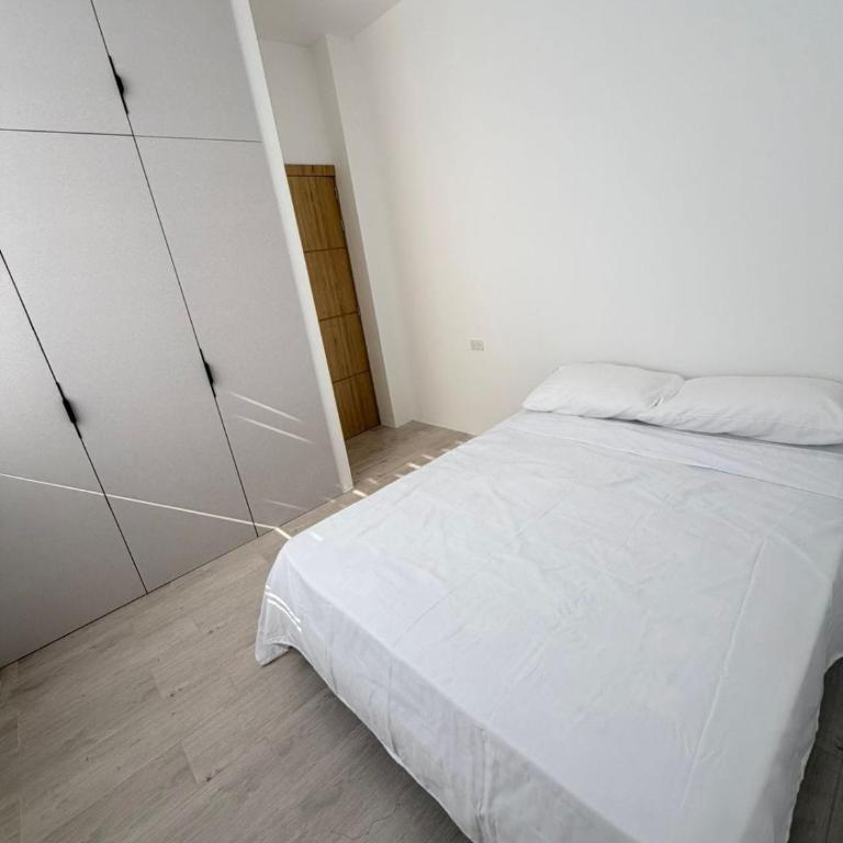 Vive Manta como nunca antes! - Three-Bedroom House - 7
