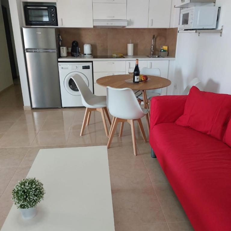 Apartamento Sol y Playa - Two-Bedroom Deluxe Apartment with Ocean View - 23