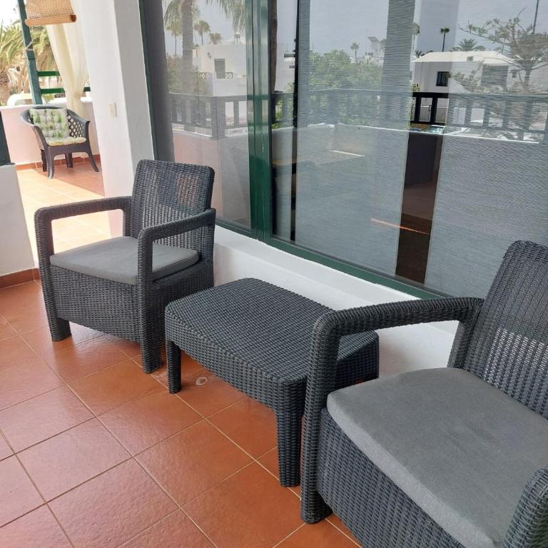 Apartamento Sol y Playa - Two-Bedroom Deluxe Apartment with Ocean View - 33