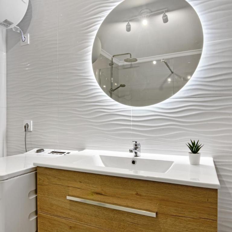 Apartamento Luisa - Two-Bedroom Deluxe Apartment with Ocean View - 18