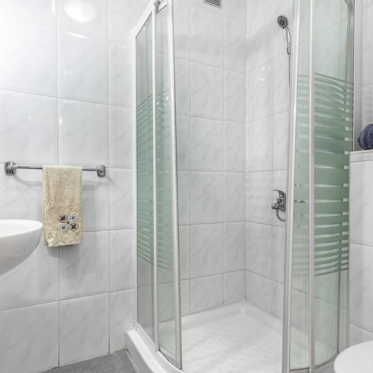 Near the beach with huge terrace, parking and wifi - Apartamento de 2 dormitorios con vistas a la montaña - 13