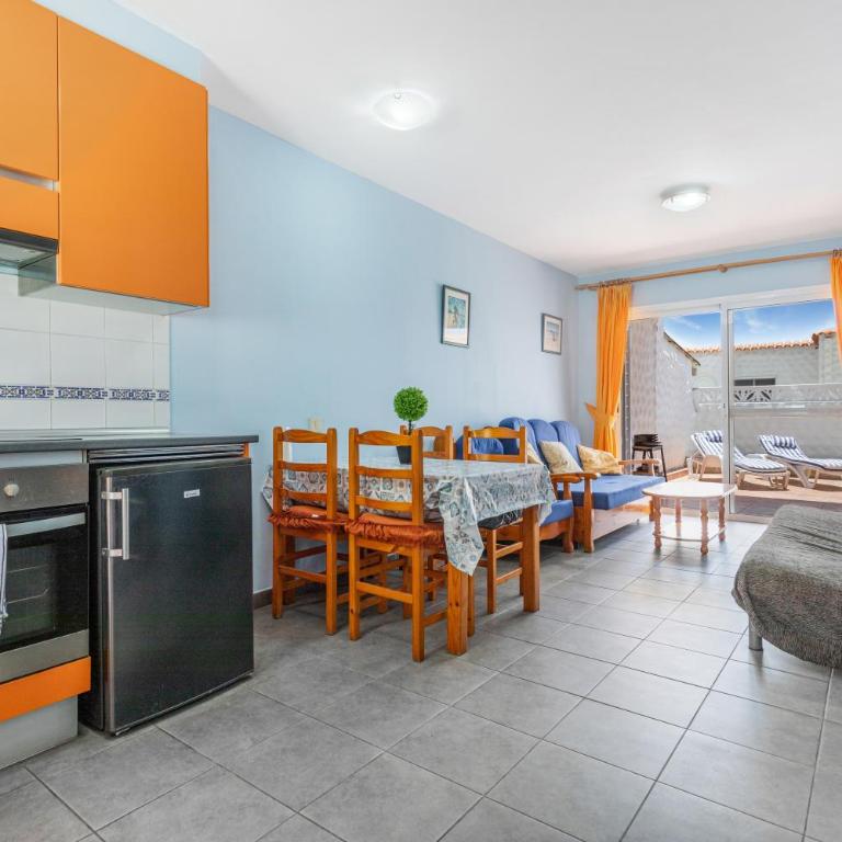 Near the beach with huge terrace, parking and wifi - Apartamento de 2 dormitorios con vistas a la montaña - 5