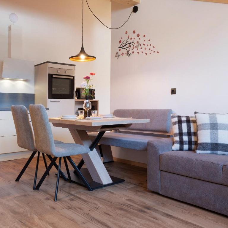 Living Lerchna - Schöne Aussicht 2 - Superior One-Bedroom Apartment with Balcony - 10